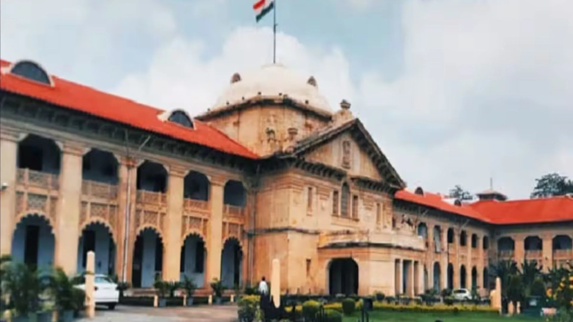 इलाहाबाद हाईकोर्ट ने यूपी बिजली विभाग के कर्मचारियों की हड़ताल पर लिया संज्ञान 