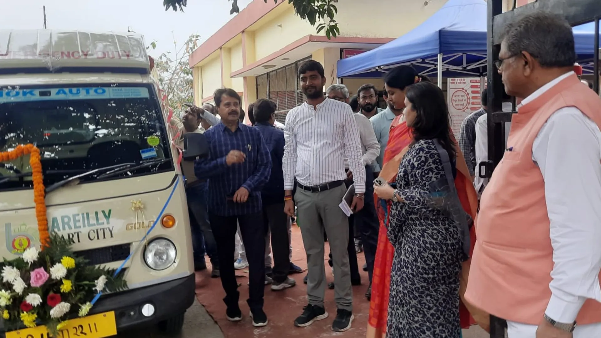 बरेली: बिजली विभाग की लापरवाही से बाल-बाल बचे वन मंत्री, धमाके में लाइनमैन घायल