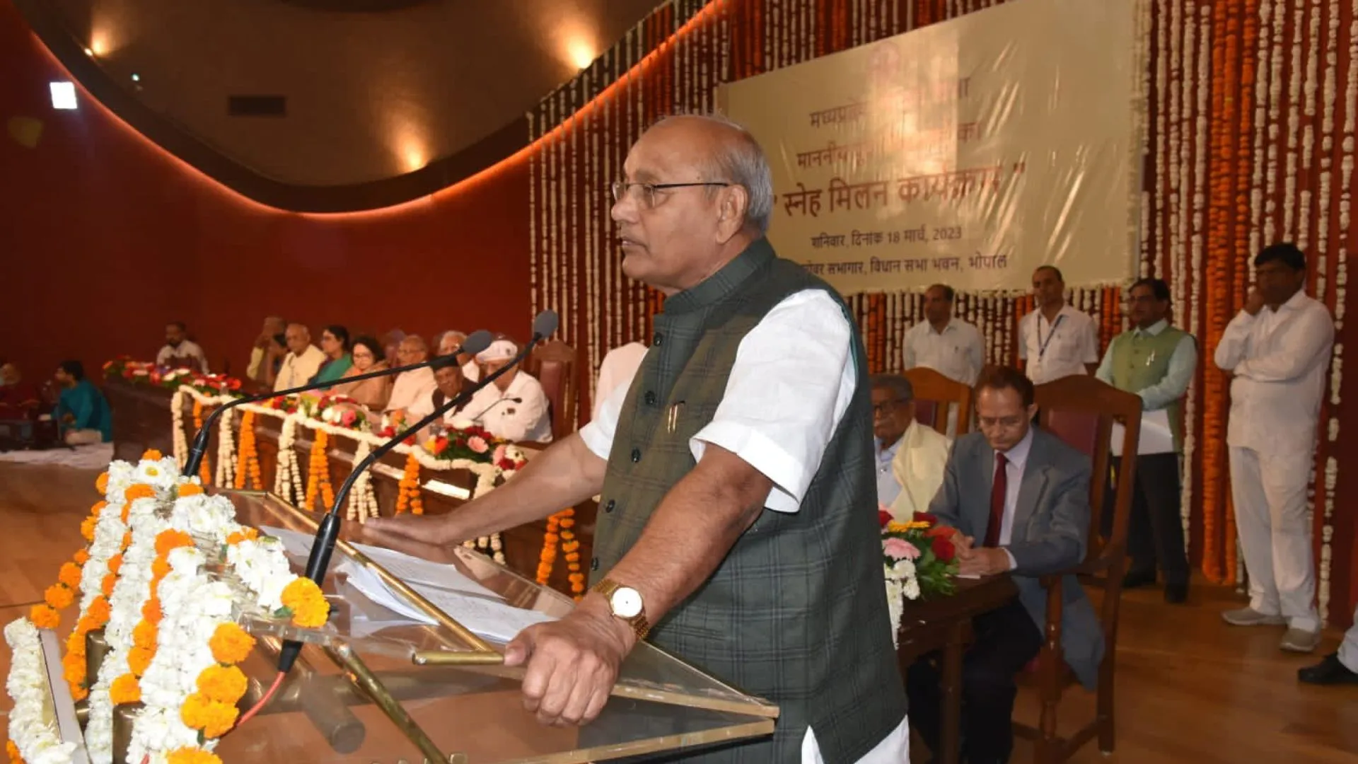 विधानसभा अध्यक्ष ने किया पूर्व विधायकों के स्नेह मिलन कार्यक्रम का उद्घाटन 