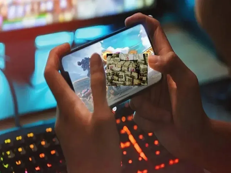 लखनऊ: बेटा खेलता था Online Games, जालसाजों ने पिता के खाते से उड़ाए 30 लाख रुपये   