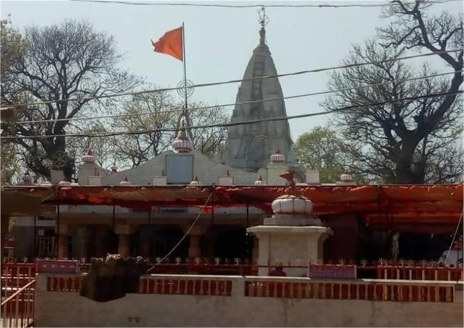 देवीपाटन मंदिर में नवरात्र मेले की तैयारियां हुईं तेज, लाखों की संख्या में पहुचेंगे श्रद्धालु 