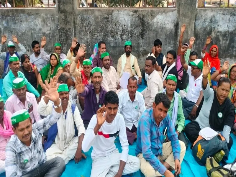 बहराइच: भाकियू कार्यकर्ताओं ने कलेक्ट्रेट में पंचायत कर नौ सूत्रीय ज्ञापन सौंपा