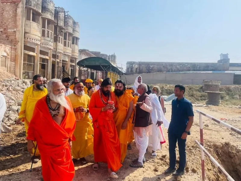 अयोध्या: राम मंदिर निर्माण की प्रगति देख अभिभूत हुए संत-महंत 