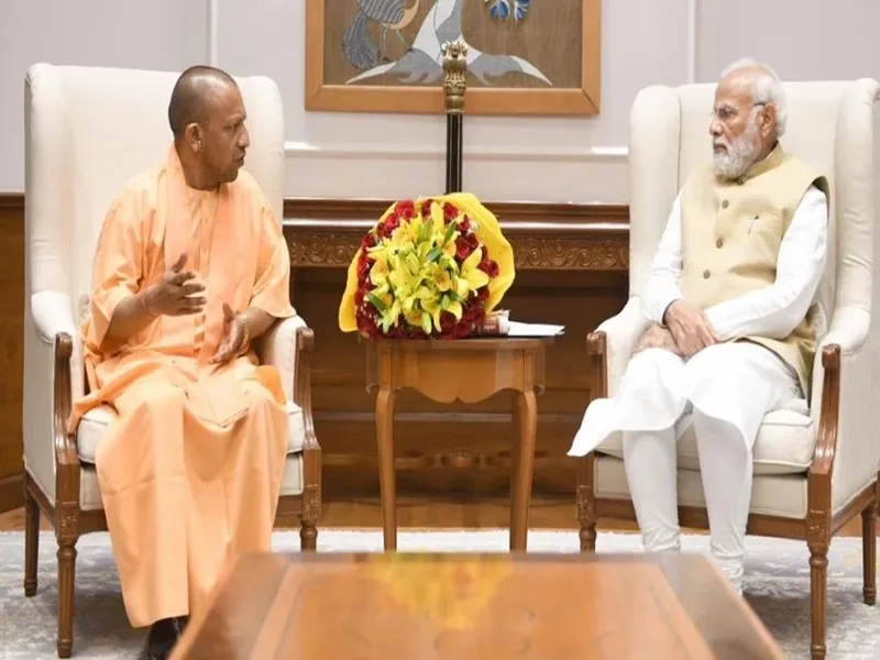 सीएम योगी ने PM Modi से दिल्ली में की शिष्टाचार भेंट,  Social Media पर तस्वीर ने खींचा सबका ध्यान