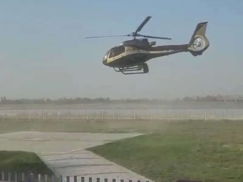 अयोध्या: पहले दिन 8 बार उड़ा हेलीकाप्टर, 50 लोगों ने आसमान से देखी अयोध्या