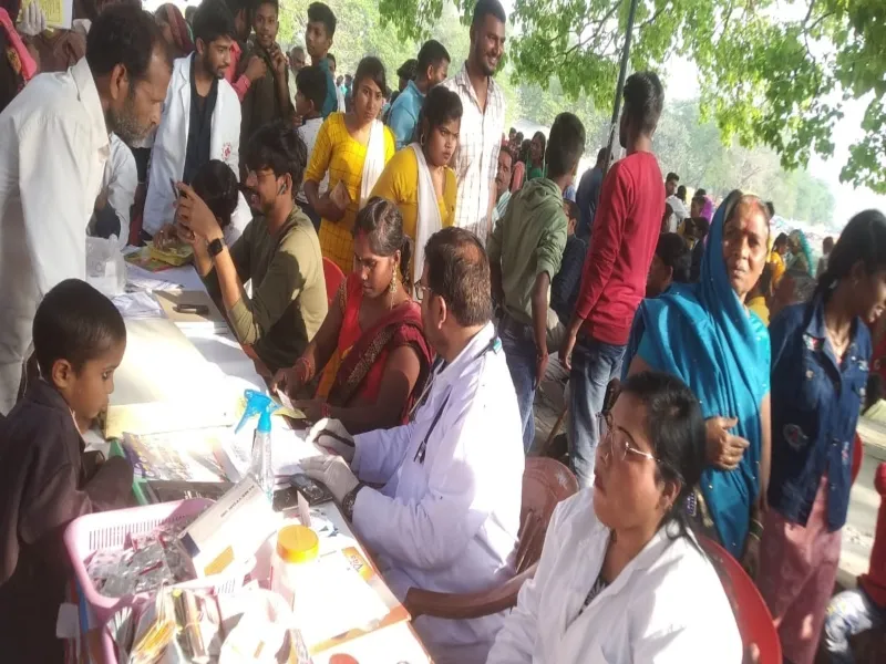 अयोध्या: शिविर में 170 लोगों का हुआ स्वास्थ्य परीक्षण 
