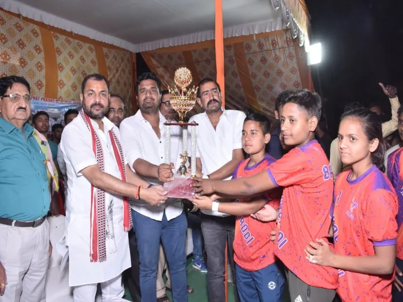 जिला कबड्‌डी चैंपियनशिप : पुरुष वर्ग में स्टेडियम और महिला वर्ग में पुलिस लाइन बनी विजेता