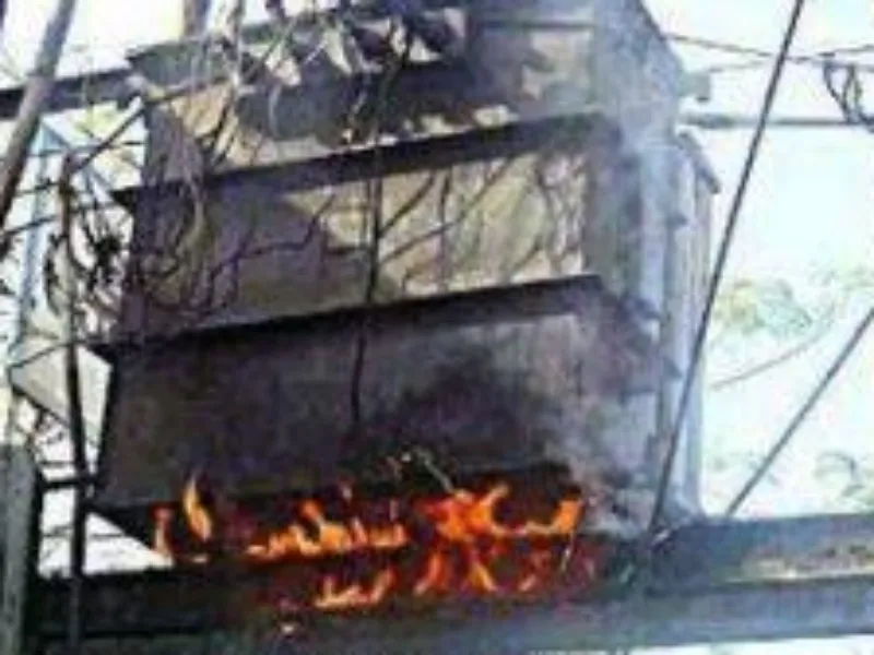 लखनऊ: अधिक लोड का कनेक्शन जारी करने से ट्रांसफार्मर जला