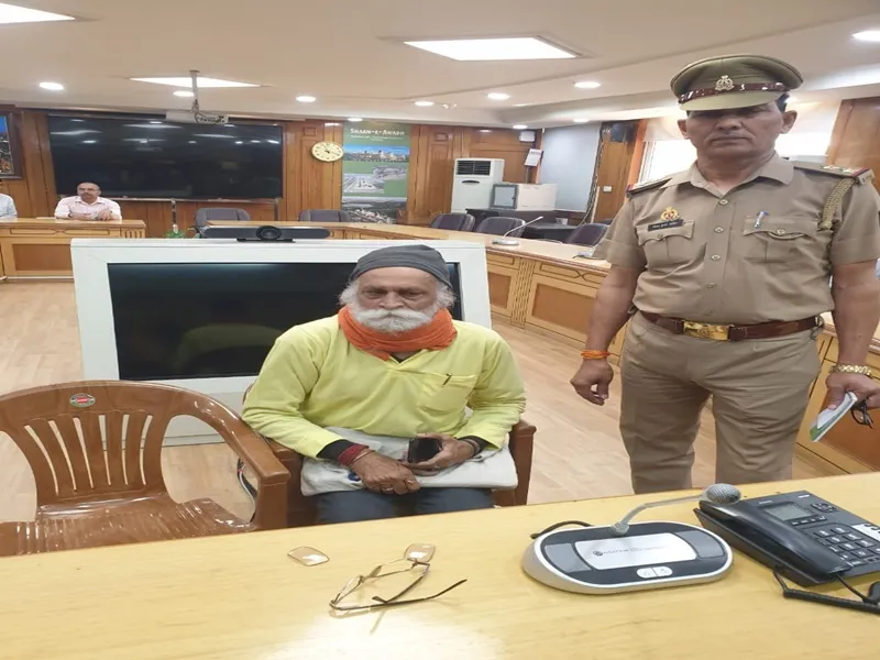 लखनऊ: आवंटी ने LDA अधिकारी पर लगाया थप्पड़ मारने का आरोप, हंगामा