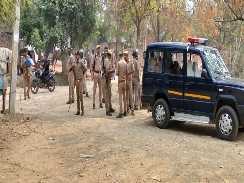फतेहपुर में माफिया अतीक अहमद के करीबी के घर पर चला बुलडोजर, करोड़ों हवेली की जमींदोज