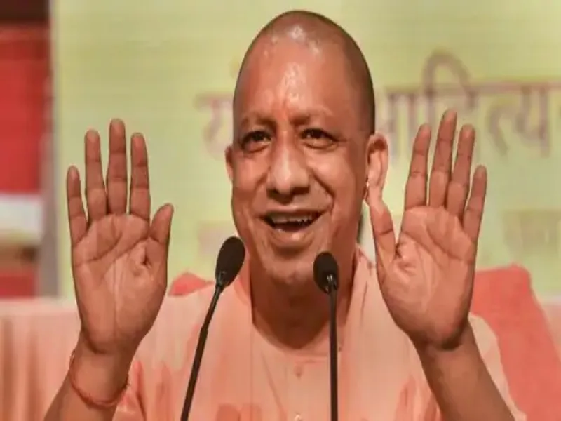 गोरखपुर: सीएम योगी देंगे होली का उपहार,  82 लाभार्थी बच्चों को मिलेगा लैपटॉप  