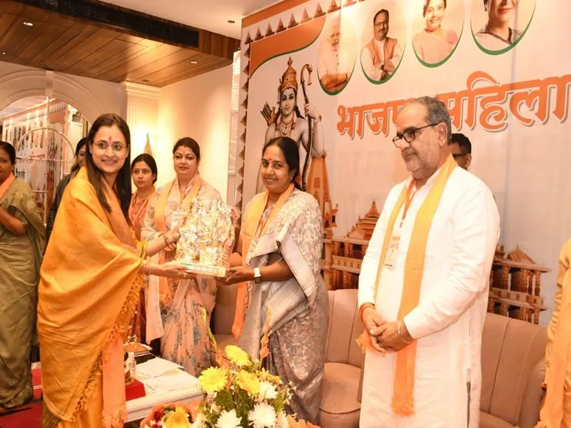 लाभार्थी को योजना का लाभ दिलाएंगी एक लाख कमल मित्र, नौ हजार को सुषमा स्वराज सम्मान: श्रीनिवासन