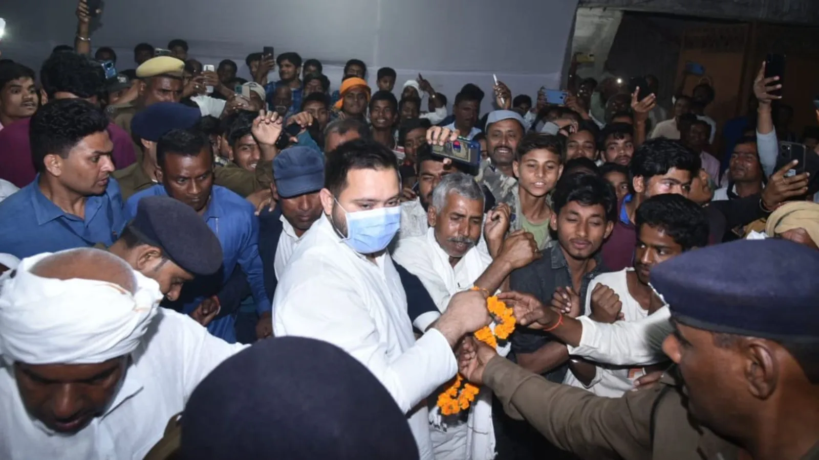 बिहार और तमिलनाडु की सरकारें कथित तौर पर बिहार के श्रमिकों पर हुए हमले को नहीं करेगी बर्दाश्त : तेजस्वी यादव 
