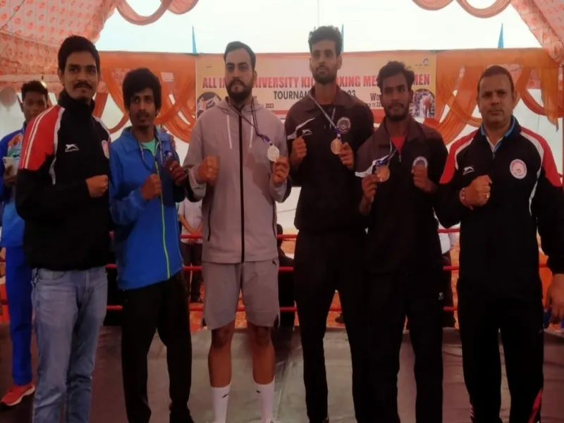 अयोध्या: अवध विवि के किक बॉक्सरों के पंच से बरसे मेडल 