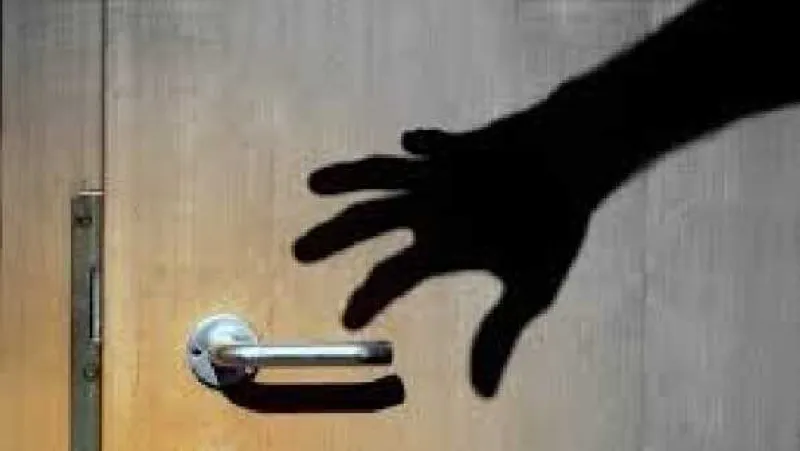 रुद्रपुर: दुकान का ताला तोड़कर हजारों की नगदी चुराई