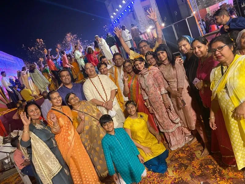 Kanpur News: इस्कॉन मंदिर में कानपुर वासियों ने मनाई ब्रज की होली