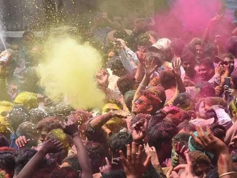 Kanpur: गंगा मेला-निकाय चुनाव की राजनीति का रंग चटक दिखाने को मचेगी होड़, सपाई लाल टोपी में तो ‘आप’ सफेद टोपी में नजर आएंगे