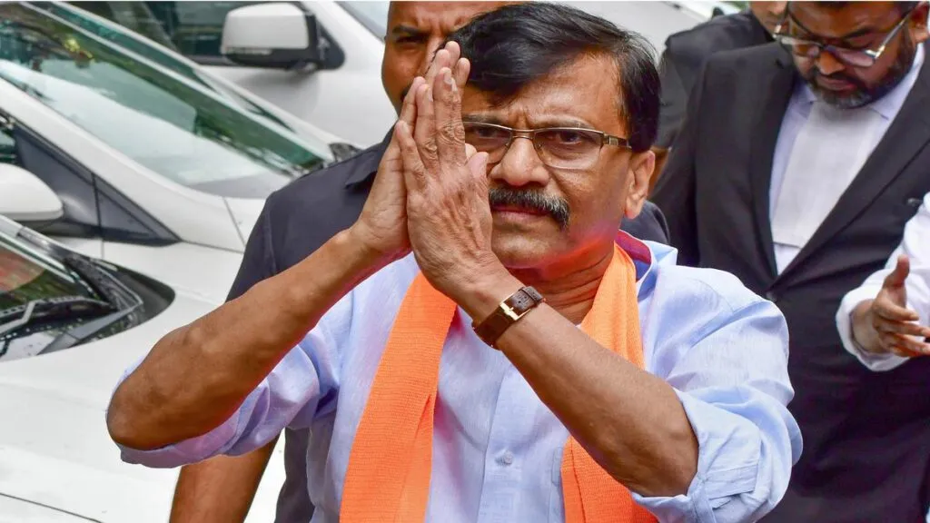 महाराष्ट्र: संजय राउत की टिप्पणी को लेकर विधानसभा में हंगामा, बैठक दिन भर के लिए स्थगित 