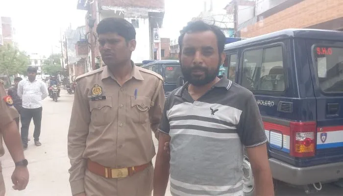 Accused (2)