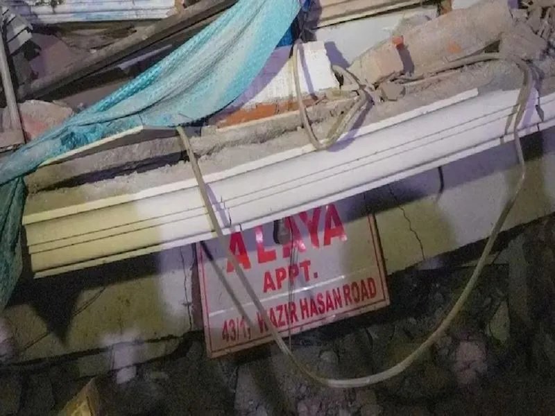 अलाया अपार्टमेंट हादसे के और जिम्मेदारों के नहीं मिल रहे रिकार्ड