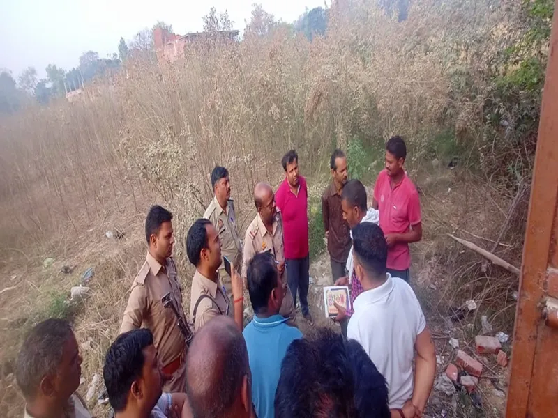 सुलतानपुर: ज्वैलर्स की दुकान से चोरों ने नकदी समेत लाखों का सामान किए पार