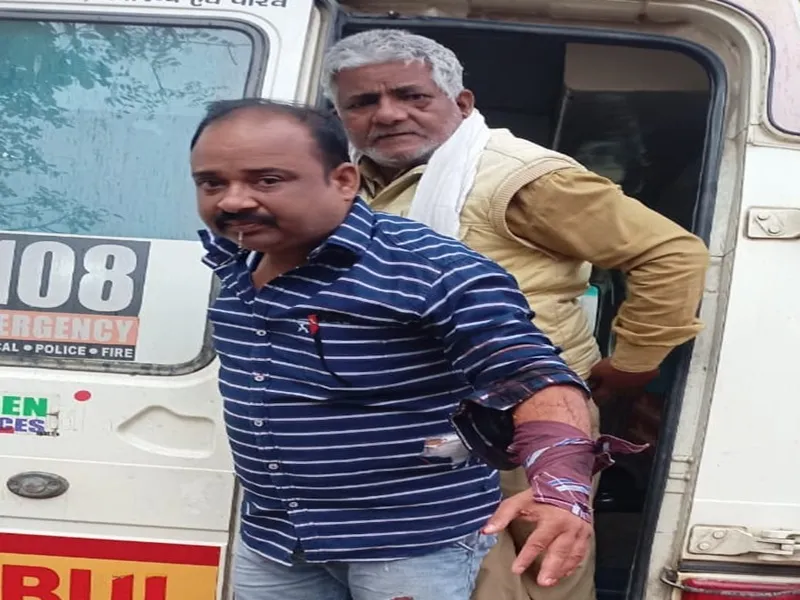 बहराइच: बस पकड़ने के लिए बाइक से जा रहे युवक पर बाघ ने किया हमला, जिला अस्पताल रेफर