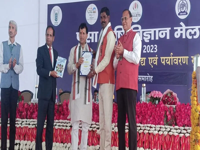 बहराइच के किसान लालता प्रसाद को केंद्रीय कृषि मंत्री ने  किया सम्मानित, कृषि विभाग के अधिकारियों में हर्ष 