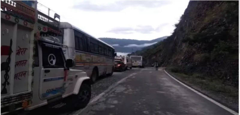 गरमपानी: राष्ट्रीय राजमार्ग से खतरा टालने को शुरु हुआ सर्वे