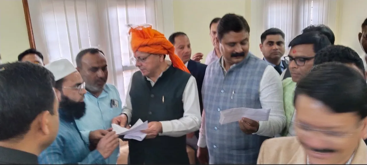 हल्द्वानी: सीएम से नजूल भूमि पर बने भू-खंडों को फ्री होल्ड करने की मांग
