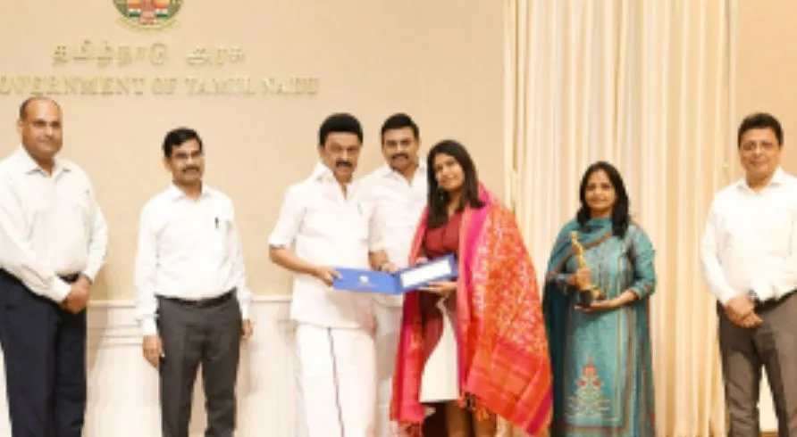 तमिलनाडु सरकार: ‘द एलीफेंट व्हिस्परर्स’ की निर्देशक गोंजाल्विस को दी एक करोड़ रुपये की प्रोत्साहन राशि