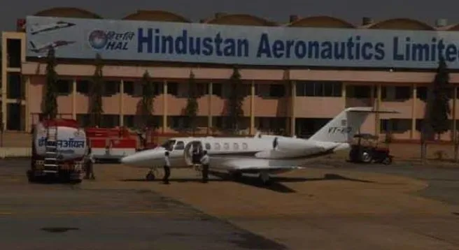सरकार हिंदुस्तान एयरोनॉटिक्स में 3.5 प्रतिशत हिस्सा बेचेगी OFS के जरिये 