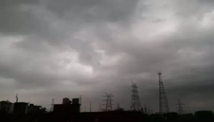 Kanpur, Unnao समेत आसपास जिलों का बदला मौसम, ठंडी हवा का लोग ले रहे आनंद, मौसम विभाग ने 21 तक दी यह चेतावनी