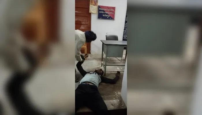 खाकी का बेरहम चेहरा : घायल थाने में तड़पता रहा, लेकिन नहीं पसीजे पुलिसकर्मियों के दिल, खड़े हो रहे तमाम सवाल