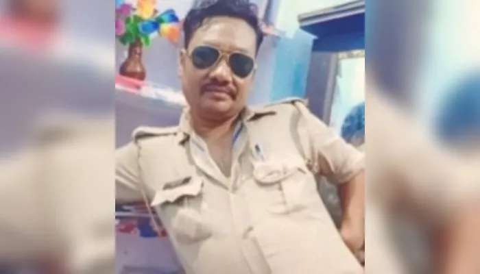 Kanpur: हेड कांस्टेबल ने ट्रेन के आगे लेटकर दी जान, सात माह से चल रहा था निलंबित