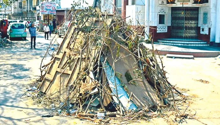 Holi 2023 : नकारात्मक ऊर्जा पर देसी-घी और कपूर का होगा वार, आज शाम 4:17 बजे से पूर्णिमा शुरू, जानें- होलिका दहन का समय