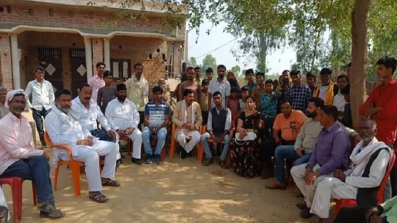 संभल: शिलान्यास कार्यक्रम में हुए विवाद का मुद्दा गरमाया, कांग्रेसी पहुंचे  