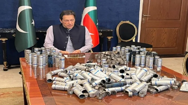 पाकिस्तान में पुलिस और Imran khan के समर्थकों के बीच झड़प जारी, मदद करने पहुंचे पाक रेंजर्स