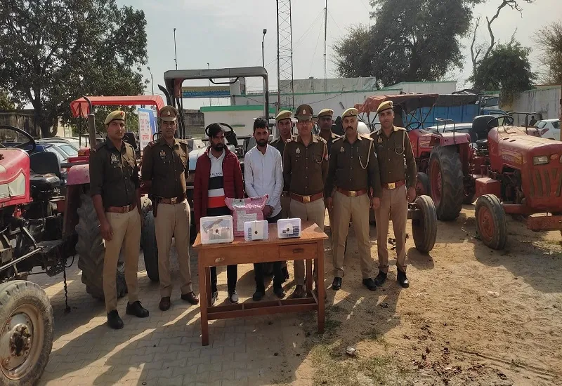 अमरोहा : पुलिस ने चोरी के 12 ट्रैक्टर पकड़े, दो आरोपी गिरफ्तार