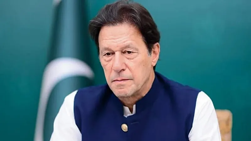 Pakistan : किसी भी वक्त हो सकती है इमरान की गिरफ्तारी, पूर्व पीएम के घर पहुंची पुलिस, समर्थकों का जमावड़ा
