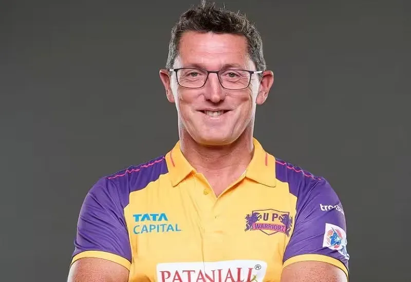 WPL 2023 : हमने अच्छा लक्ष्य दिया था लेकिन टी20 क्रिकेट में चीजें तेजी से बदलती हैं, यूपी वॉरियर्स के कोच जॉन लुईस ने कहा