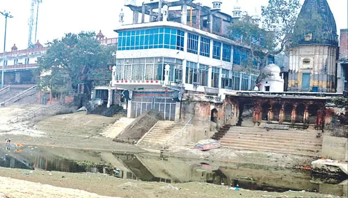 इतनी जल्दी Kanpur से रूठ गयी गंगा, नरोरा बांध की तरह गंगा बैराज भी हुआ कंजूस, अप्रैल से भीषण जलसंकट के संकेत