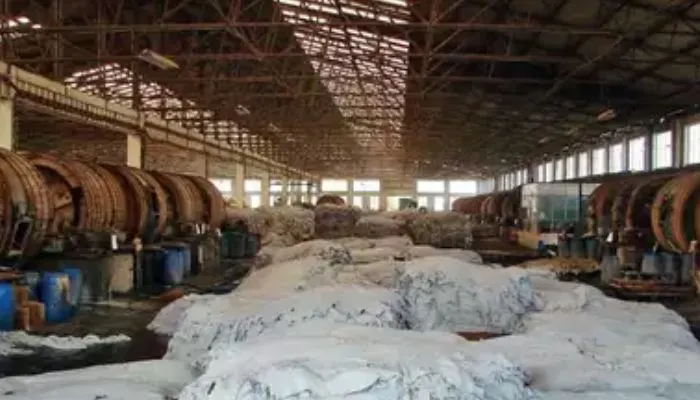 Kanpur: आए दिन टेनरियां बंद कराने का लाभ उठा रहे हैं पड़ोसी देश, चमड़ा कारोबार के लिए चर्चित जाजमऊ की पहचान को संकट