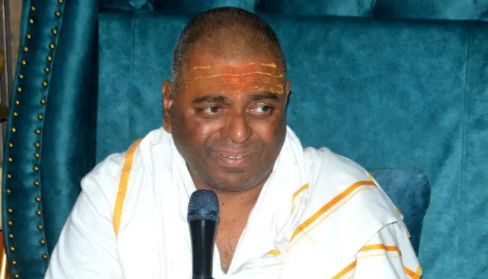 Video: वायरल हुआ Karauli Sarkar का झूठ, वकील ने किया चैलेंज, कहा- बच्चे ठीक कर दो, संपत्ति दान दे दूंगा