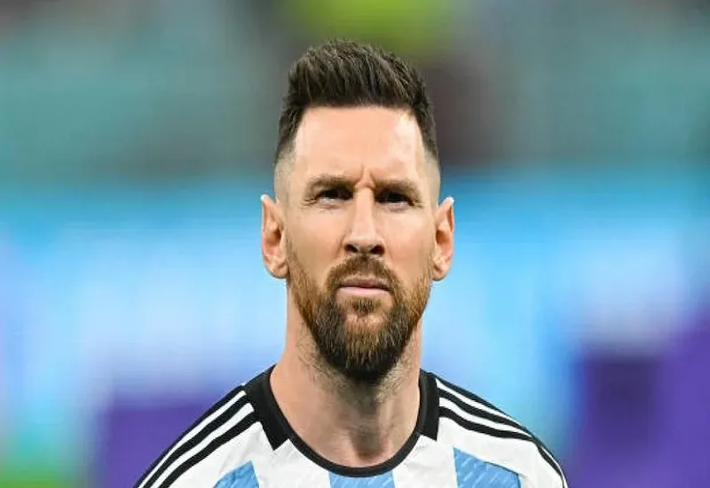 लियोनेल मेस्सी को बंदूकधारियों ने दी धमकी, परिवार के सुपरमार्केट में गोलीबारी 