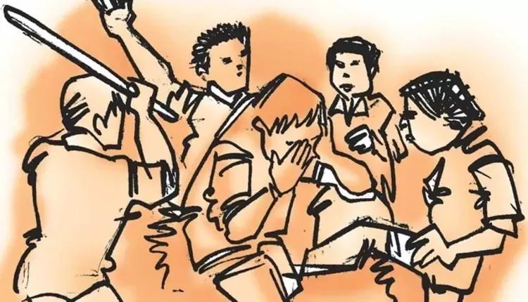 रुद्रपुर: दबंगों ने युवक को पीटा, ताबड़तोड़ फायरिंग की