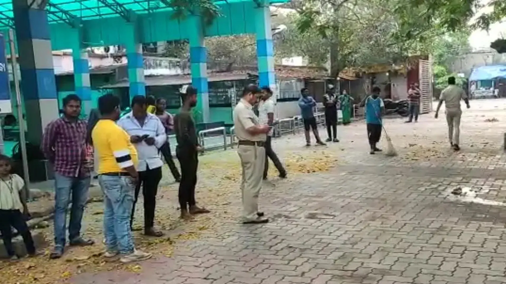 ओडिशा : सड़क हादसे में सात बारातियों की मौत, दो अन्य घायल, एक लापता 