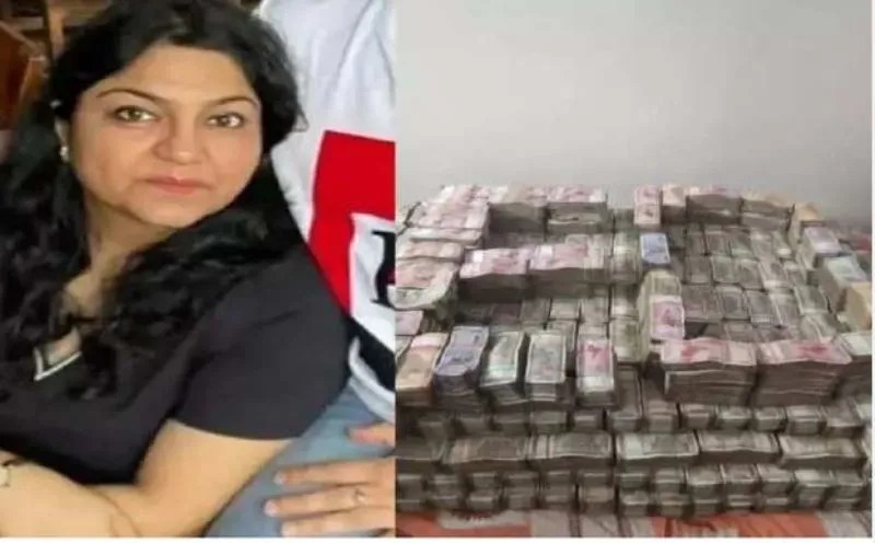 IAS अधिकारी से जुड़े Money Laundering Case में छापेमारी, तीन करोड़ रुपए की नकदी जब्त 