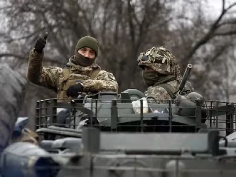 Russia Ukraine War : यूक्रेन के लिए अमेरिका जल्द करेगा नई सैन्य सहायता की घोषणा, आठ बख्तरबंद युद्धक वाहन भी होंगे शामिल 