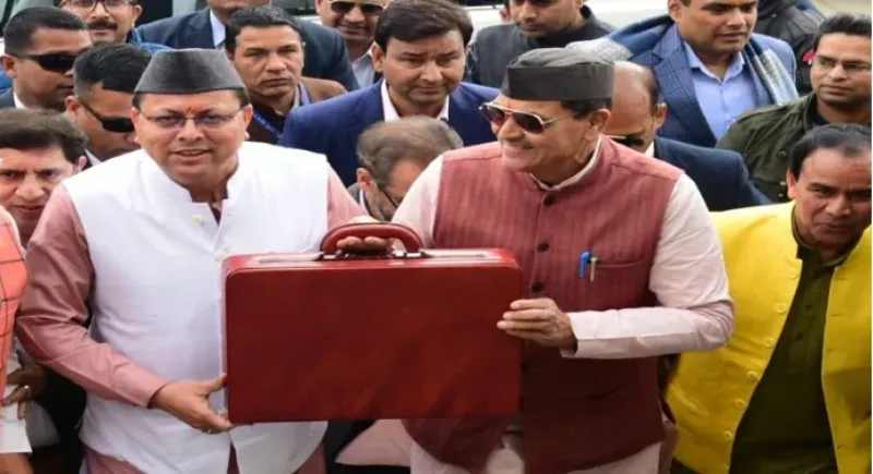 गैरसैंण: वित्त मंत्री प्रेमचंद अग्रवाल ने धामी सरकार का पहला पूर्ण बजट पेश किया, देखिए एक झलक में..