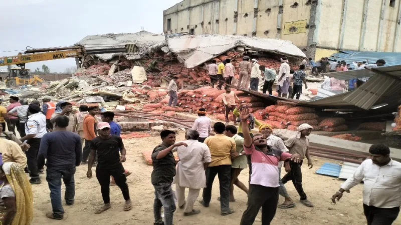 मुरादाबाद: चन्दौसी हादसे के बाद सतर्कता, मंडल के 92 शीतगृह की होगी जांच